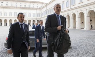 O Κοταρέλι ανακοινώνει την κυβέρνηση που θα πάει την Ιταλία στις… επόμενες εκλογές
