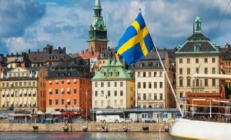 Η Σουηδία θα προσλάβει 124.000 δημόσιους υπαλλήλους
