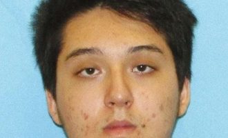 17χρονoς σχεδίαζε ένοπλη επίθεση σε εμπορικό κέντρο στο Τέξας