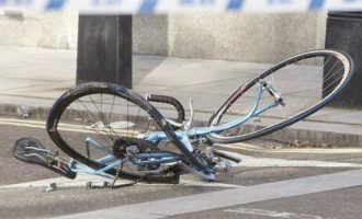 Ποιες κατηγορίες αντιμετωπίζει γυναίκα που τραυμάτισε θανάσιμα 57χρονο ποδηλάτη
