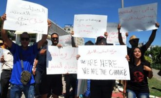 Τυνήσιοι ακτιβιστές διεκδικούν το δικαίωμα να μην τηρούν δημόσια τη νηστεία του Ραμαζανιού