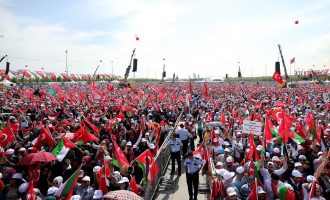 Ο Ερντογάν κατέβασε τους ισλαμιστές στους δρόμους της Κωνσταντινούπολης για την… Παλαιστίνη