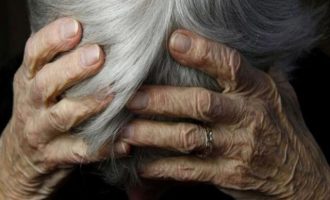 Ανήλικος βίασε 81χρονη Κύπρια γιαγιά για να την εκδικηθεί