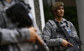 Δημοσιογράφοι μπήκαν παράνομα στο σπίτι του Βορειοκορεάτη πρέσβη στη Σιγκαπούρη