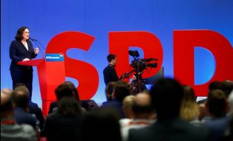 Deutsche Welle: Tο SPD στη Γερμανία «χάνει» τους μετανάστες που το στήριζαν