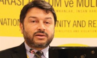 Παραμένει στη φυλακή ο επικεφαλής της Διεθνούς Αμνηστίας στην Τουρκία