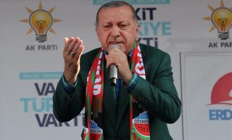 Ερντογάν σε Κούρδους: Ψηφίστε με! – Τι τους είπε σε προεκλογική συγκέντρωση