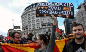 Δεν συμφωνούν οι πολιτικοί αρχηγοί στα Σκόπια για το δημοψήφισμα
