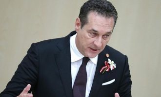 Ο ακροδεξιός Αντικαγκελάριος της Αυστρίας ζητά την άρση των κυρώσεων της ΕΕ στη Ρωσία