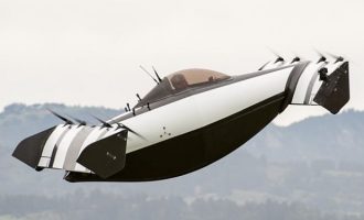 Το πρώτο ιπτάμενο αυτοκίνητο είναι γεγονός και ονομάζεται BlackFly (βίντεο)