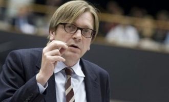 «Όχι» Ευρωπαϊκού Κοινοβουλίου στις προτάσεις Τζόνσον για το Brexit