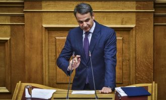 Ο Μητσοτάκης την Παρασκευή θα ενημερώσει τη Βουλή για την εξέλιξη της πανδημίας