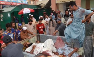 Το ISIS πίσω από το μακελειό στο Πακιστάν  – 90 οι νεκροί
