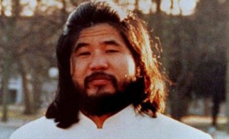 Εκτελέστηκε ο γκουρού της σέκτας που είχε αιματοκυλήσει την Ιαπωνία πριν 23 χρόνια