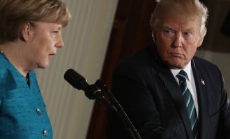 «Μπουρλότο» έβαλε ο Τραμπ: Απείλησε τη Μέρκελ με αποχώρηση των ΗΠΑ από το ΝΑΤΟ