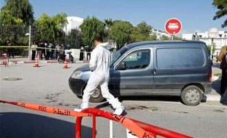 Βομβιστική επίθεση-σοκ στην Τυνησία – Νεκροί έξι άνδρες της Εθνοφρουράς