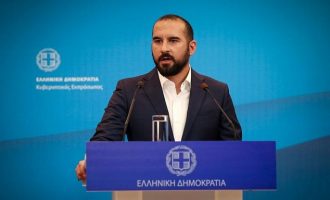 Τζανακόπουλος: Oι νεκροί δεν κρύβονται, ούτε εικάζονται- Έμπρακτη η συγγνώμη της Πολιτείας για τις διαχρονικές ευθύνες της