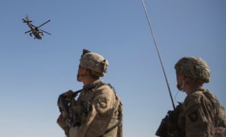 Θα παραμείνουν 8.600 Αμερικανοί στρατιώτες στο Αφγανιστάν και μετά τη συμφωνία με τους Ταλιμπάν
