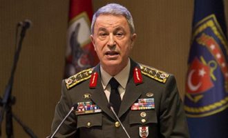 Απειλεί ο Τούρκος υπουργός Άμυνας: «Δεν θα επιτρέψουμε ελληνική παρέμβαση στην Ανατολική Μεσόγειο»
