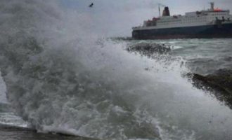 ΕΜΥ: Έκτακτο δελτίο καιρού για θυελλώδεις ανέμους σε ολόκληρο το Αιγαίο