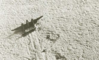 Αεροσκάφος του Β΄ Παγκόσμιου Πολέμου βρέθηκε κάτω από παγετώνα της Γροιλανδίας
