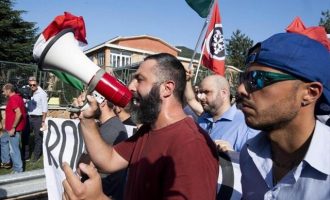Διαδηλώσεις και αντιδιαδηλώσεις στην Ιταλία για τους 100 μετανάστες του «Diciotti»