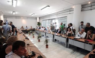 Δημοτικό Συμβούλιο Μαραθώνα: Να φύγει η πολιτική χολέρα Ψινάκης