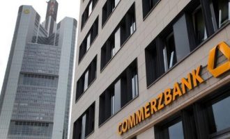 DW: «Σκούρα» τα πράγματα για τους γερμανικούς τραπεζικούς κολοσσούς – Από τι κινδυνεύουν