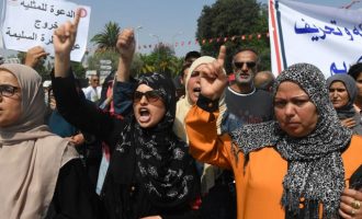 Ισλαμιστές διαδήλωσαν στην Τύνιδα κατά των δικαιωμάτων των γυναικών και των ομοφυλοφίλων