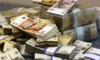 S&P Global: Σε καθεστώς «επιλεκτικής χρεοκοπίας» η Ρωσία