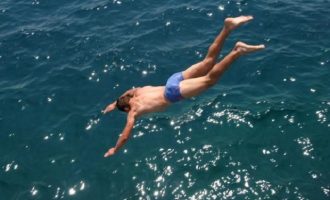 Αντίπαρος: 17χρονος έκανε βουτιά και χάθηκε στη θάλασσα