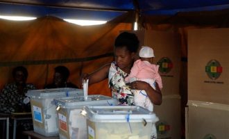 Εκλογές Ζιμπάμπουε: Νικητής το κυβερνών κόμμα στη «μετά-Μουγκάμπε» εποχή