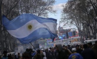 Βυθίζεται στην ύφεση η Αργεντινή – Το ΑΕΠ συρρικνώθηκε 4,2%