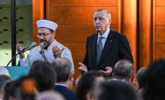 Η Τουρκία διορίζει τους μουφτήδες ενώ ζητά από εμάς να τους εκλέγουμε