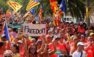 Γιατί οι Ισπανοί αναμένουν φθινοπωρινό «θρίλερ» στην Καταλονία