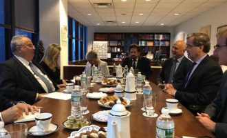 Ο Νίκος Κοτζιάς συναντήθηκε με την Αμερικανοεβραϊκή Επιτροπή – Καλοί φίλοι που στηρίζουν την Ελλάδα