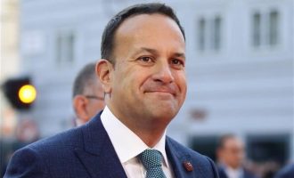 Ο πρωθυπουργός της Ιρλανδίας προειδοποιεί ότι ο «χρόνος τελειώνει» για συμφωνία στο Brexit
