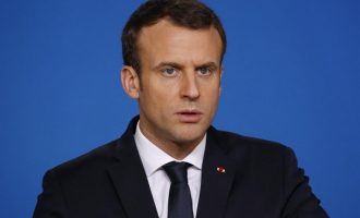Μακρόν: Να σταματήσουν τα Σάββατα της βίας στη Γαλλία