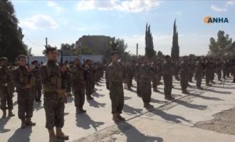226 πολιτοφύλακες ορκίστηκαν και εντάχθηκαν στη φρουρά της Μανμπίτζ στη βορειοδυτική Συρία (βίντεο)