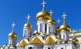 «Ασκήσεις πανικού» από την Εκκλησία της Μόσχας – Όταν δεν βγαίνουν τα «κουκιά» για την Ουκρανία