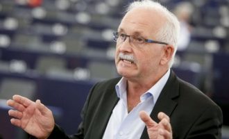 Μπούλμαν: Η Ν.Δ. οδήγησε την Ελλάδα στα μεγάλα προβλήματα – Το αιχμηρό του σχόλιο για το ΠΑΣΟΚ
