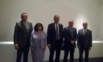 Πενταμερής Σταθάκη με ομολόγους ΗΠΑ, Ισραήλ, Βουλγαρίας, Σερβίας για ενεργειακά πρότζεκτ