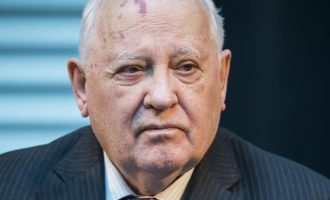 Γκορμπατσόφ: Η επέμβαση των ΗΠΑ στο Αφγανιστάν ήταν εξαρχής καταδικασμένη