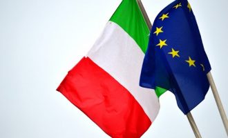 Δημοσκόπηση: Παραμονή στην Ευρωζώνη θέλει το 61% των Ιταλών