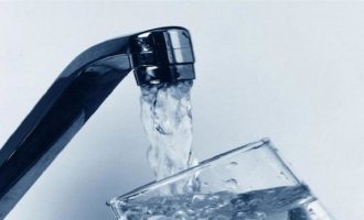 Ο Μητσοτάκης ιδιωτικοποιεί το νερό – Φάμελλος: «Θα είναι από τα πρώτα νομοσχέδια που θα καταργηθούν»
