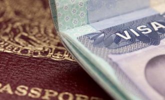 Oι Έλληνες μπορούν να ταξιδεύουν χωρίς βίζα στις ΗΠΑ
