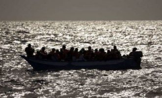 Θρίλερ ανοικτά του Μαρόκο: Αγνοούνται 22 μετανάστες μετά το ναυάγιο πλεούμενου