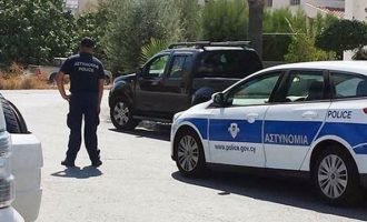Άγριο έγκλημα στην Κύπρο: 56χρονη βρέθηκε μαχαιρωμένη μέσα στο αυτοκίνητό της