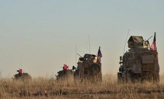 Αναλυτής προτείνει για να μην βομβαρδίσουν οι Αμερικανοί τους Τούρκους να τα «βρούνε» Τούρκοι και Κούρδοι