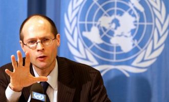 Πρώην εισηγητής ΟΗΕ: Οι ευρωπαίοι φταίνε για βλάβες από τα προγράμματα λιτότητας στην Ελλάδα